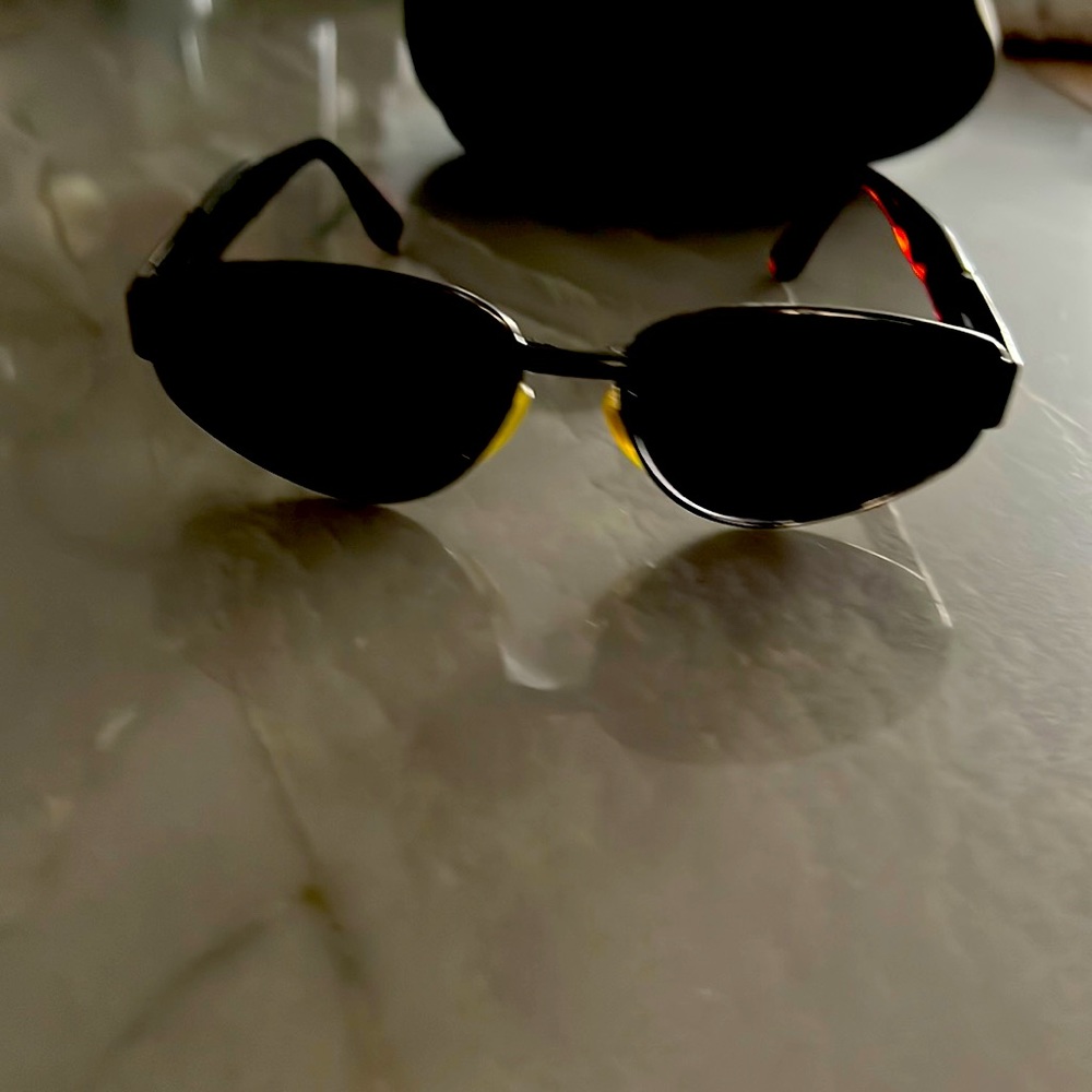 Mens   Bvlgary sunglasses  like new with case